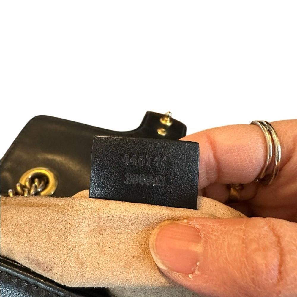 Gucci Black Chevron Marmont Bag with Gold Accents - Picture 5 of 15